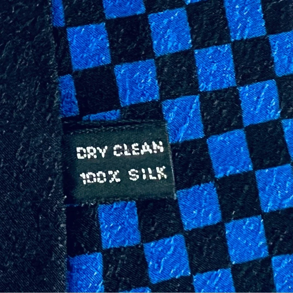 Versace Men’s Tie - Picture 7 of 11